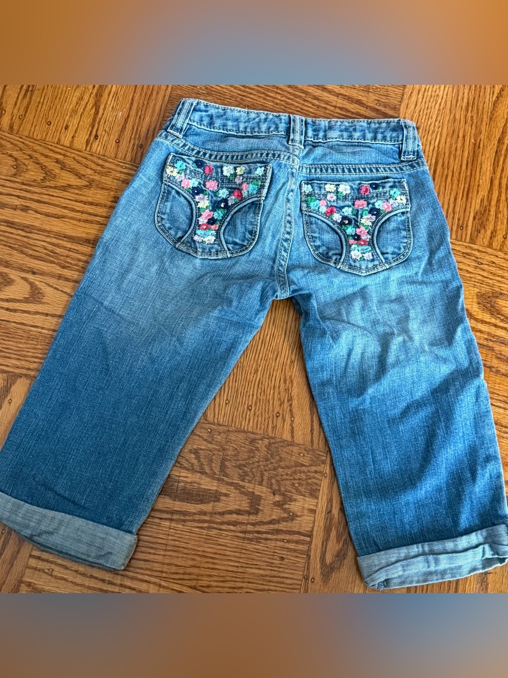 GAP Blue Cropped Jeans with Floral Embroidered Back Pockets